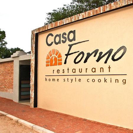 Casa Forno Country Hotel Otjiwarongo Esterno foto