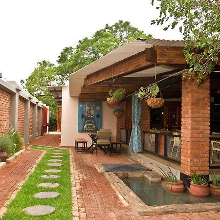 Casa Forno Country Hotel Otjiwarongo Esterno foto