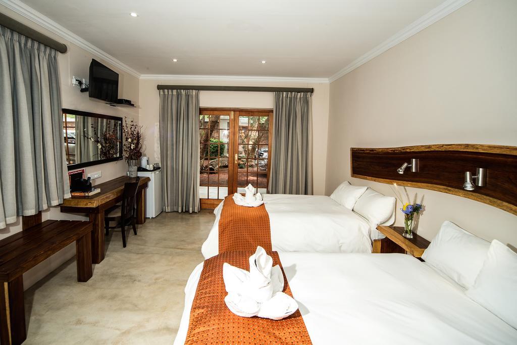 Casa Forno Country Hotel Otjiwarongo Esterno foto